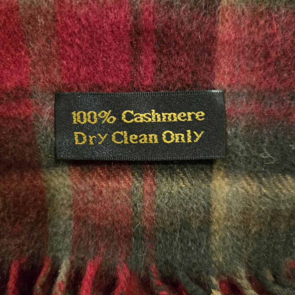 100% Cashmere Red Plaid Scarf With Fringe. Unbranded.
